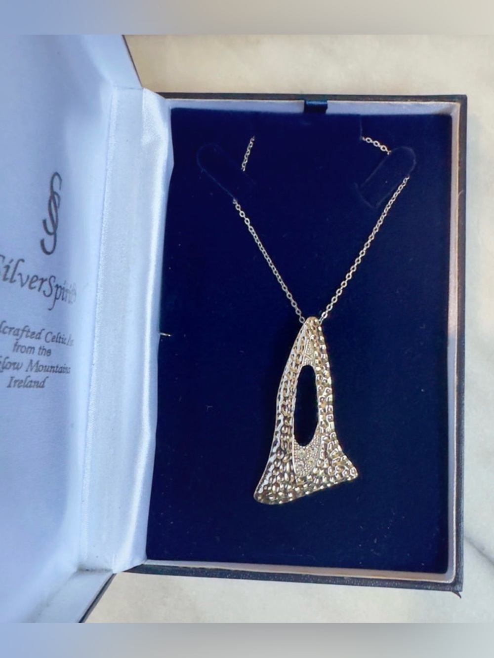 SilverSpirit Handcrafted Celtic Art Silver
Necklace 2" Pendant Ireland in box